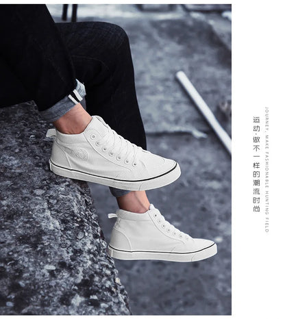 Högskurna canvas-sneakers för män, slip-on, snörningsbara, avslappnade, helt svarta, enkla skateskor för studenter, med platt sula, bekväma sportskor