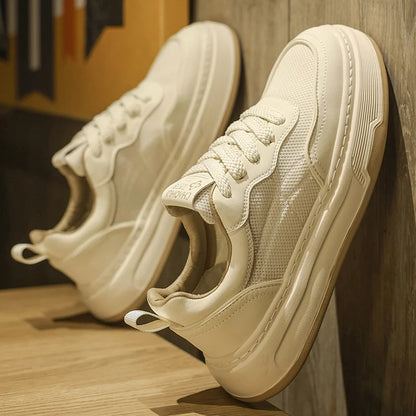 Sneakers da uomo ultraleggere in mesh traspirante 2025, scarpe casual alla moda con suola spessa, comode, con lacci, per la camminata quotidiana