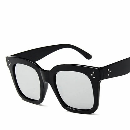 2026 Sunglasses Lady Flat Top Eyewear Lunette Femme Women Luxury Brand Sunglasses Women Rivet Sun Glasse UV400