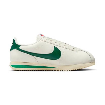 NIKE W CORTEZ Scarpe da skateboard da donna Sneakers Comode e traspiranti in cotone, modello low-top da donna