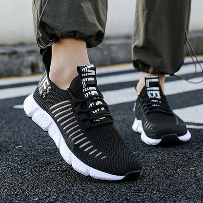 Summer Men's Sneakers Lightweight Breathable Mesh Outdoor Casual Shoes Fashionable Tennis Training Shoes Men's Shoes Free Shipping