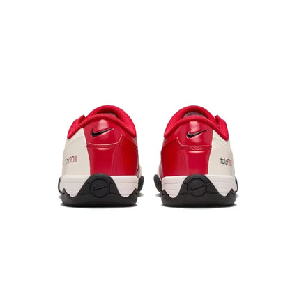 Nike Total 90 III – stylowe, minimalistyczne, wygodne, dobrze dopasowane, antypoślizgowe i wytrzymałe niskie buty piłkarskie (unisex, białe) HQ2851-100