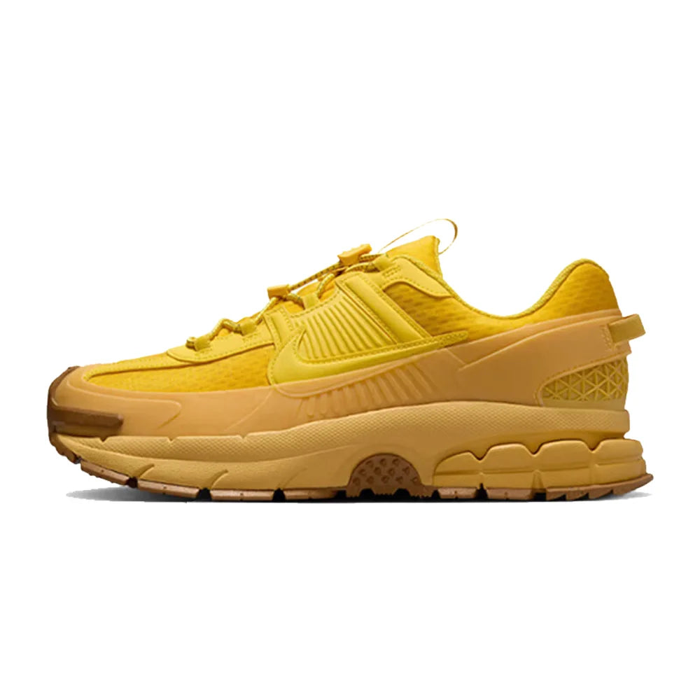 Nike Vomero 5 Roam : chaussures de course basses, confortables, antidérapantes et résistantes, pour l'entraînement, la ville et les trajets quotidiens HQ2181-006