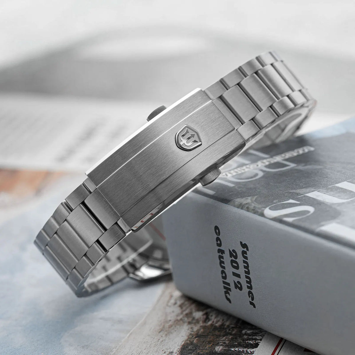 Watchdives WD0006-ur, VH31-urværk med jævn sekundviser, buet safirglas, BGW9-lysende belægning, vandtæt til 10 bar, 38 mm, vintage-stil