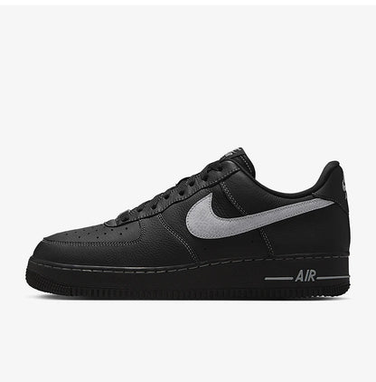 Nike Authentic AIR FORCE 1 07 LV8 Sneakers casual da uomo HQ2037-006