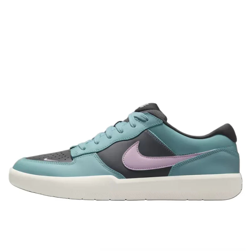 „Nike SB Force 58“ – madingi, minimalistiniai, patogūs, stilingi, patvarūs, žemi kasdieniai batai, skirti abiem lytims, modelis DV5477-007
