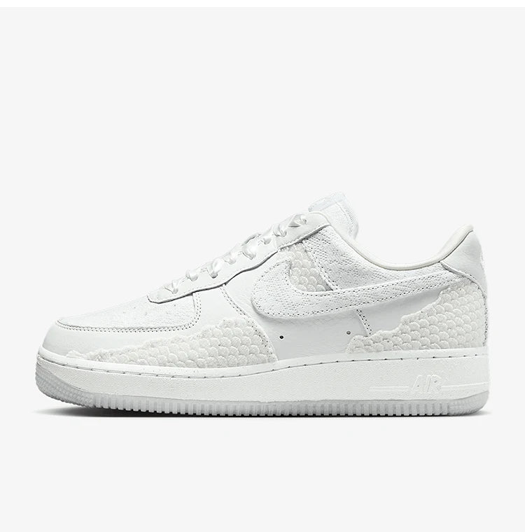 Nike Authentic Air Force 1 AF1 ženske klasične tenisice s debelim potplatom HV6011-111