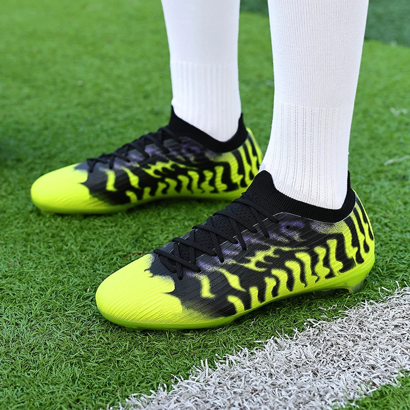 Nouvelles chaussures de football pour hommes, légères, de haute qualité, pour terrain gazonné, best-seller, crampons antidérapants mi-montants pour l'entraînement en extérieur