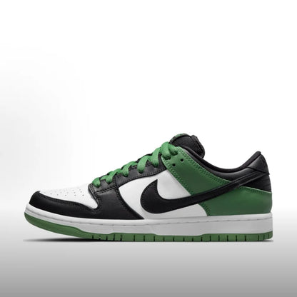 Nike Dunk SB  Trendy and minimalist, these everyday casual sneakers offer comfort and durability. HF5441-100