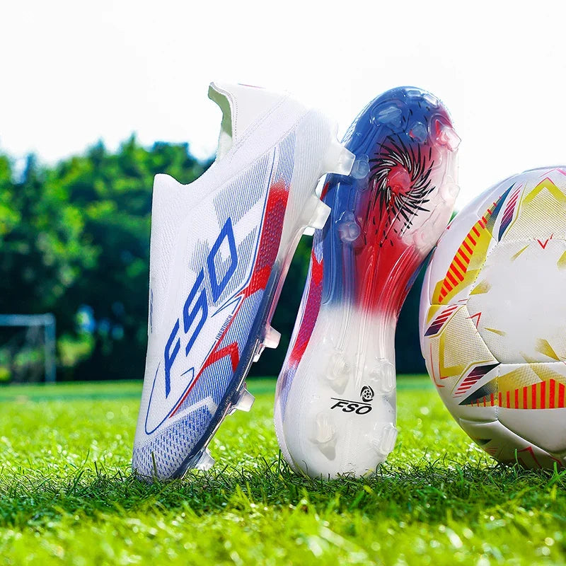 Nouvelles chaussures de football pour hommes, légères, très vendues, de haute qualité, crampons pour terrain en herbe, chaussures de football mi-hautes, baskets antidérapantes pour l'extérieur.