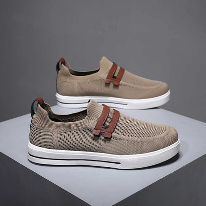 New Men Sports Shoes Mesh Breathable Casual Shoes Outdoor EVA Soft-Soled Walking Shoes Lightweight Comfortable Men Sports Shoes