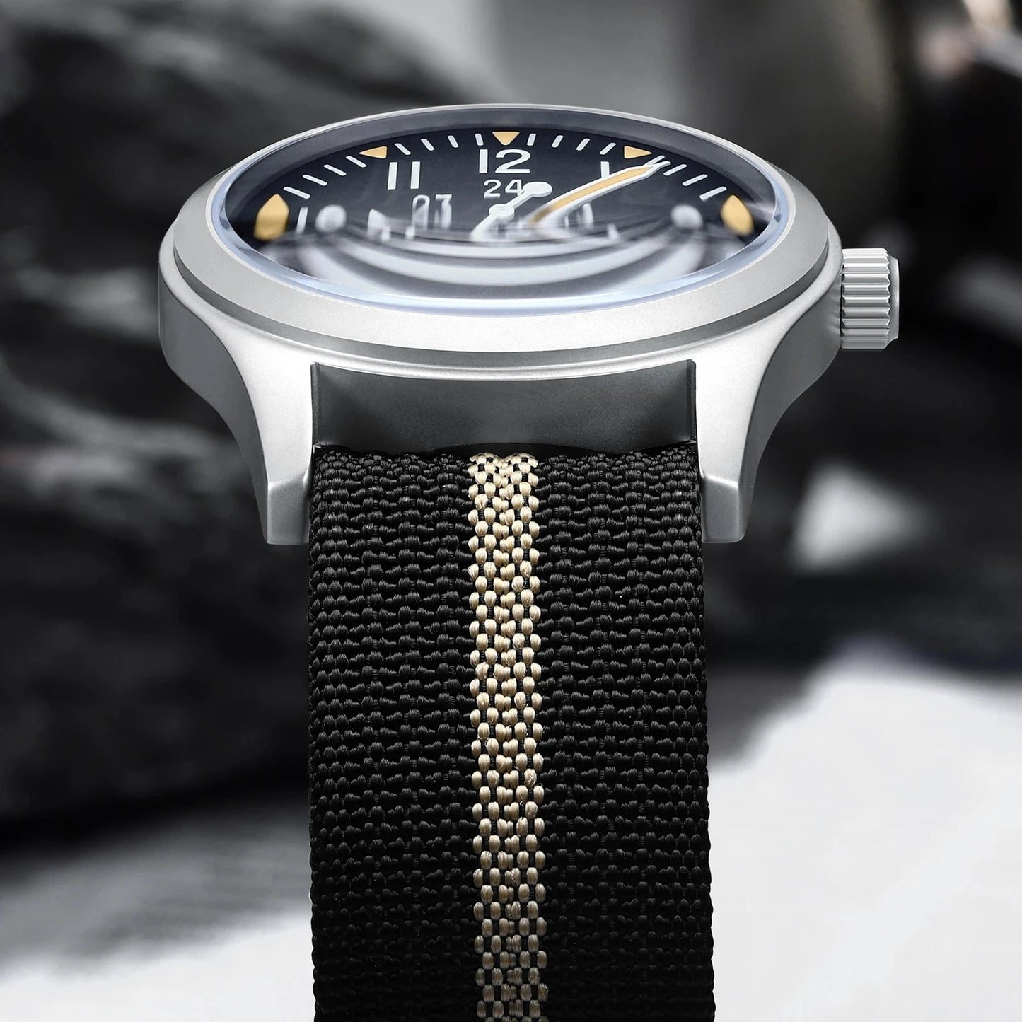 MILITREK 2026 New Military Retro Men's VH31 Quartz Watch 37mm Sapphire Stainless Steel 100m Waterproof C3 Luminous Watch for Men
