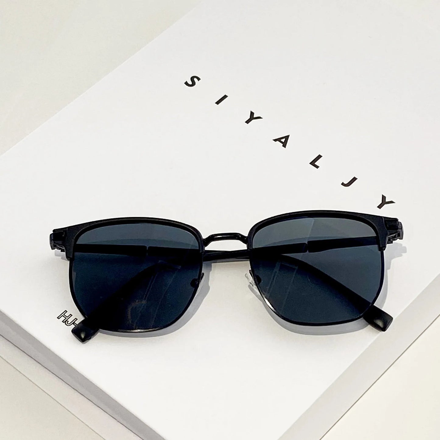 Handsome Half Frame Sunglasses Personalized Retro Rectangular Design Black Gray Eyeglass Lenses UV Resistant Sunglasses