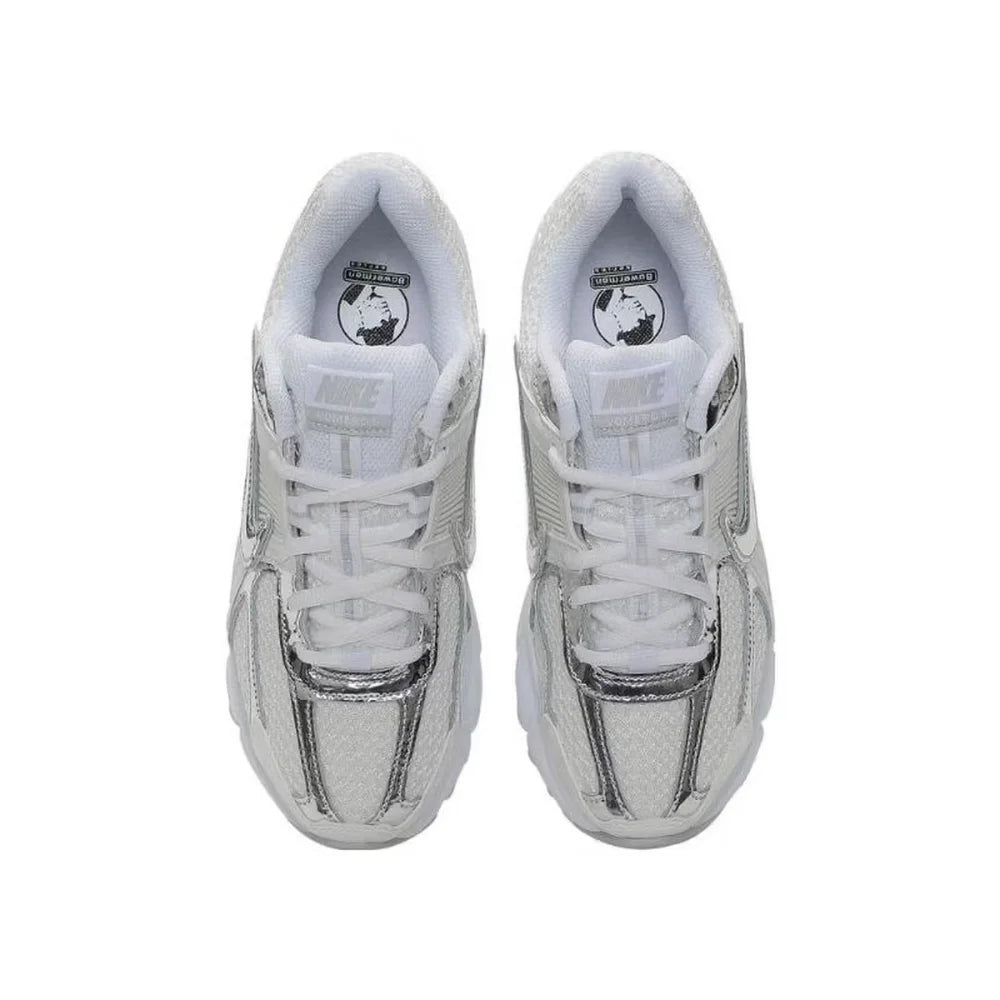 Nike W Nike Zoom Vomero 5: scarpe da corsa casual classiche, antiscivolo e con ammortizzazione resistente, eleganti e versatili HF7723-100