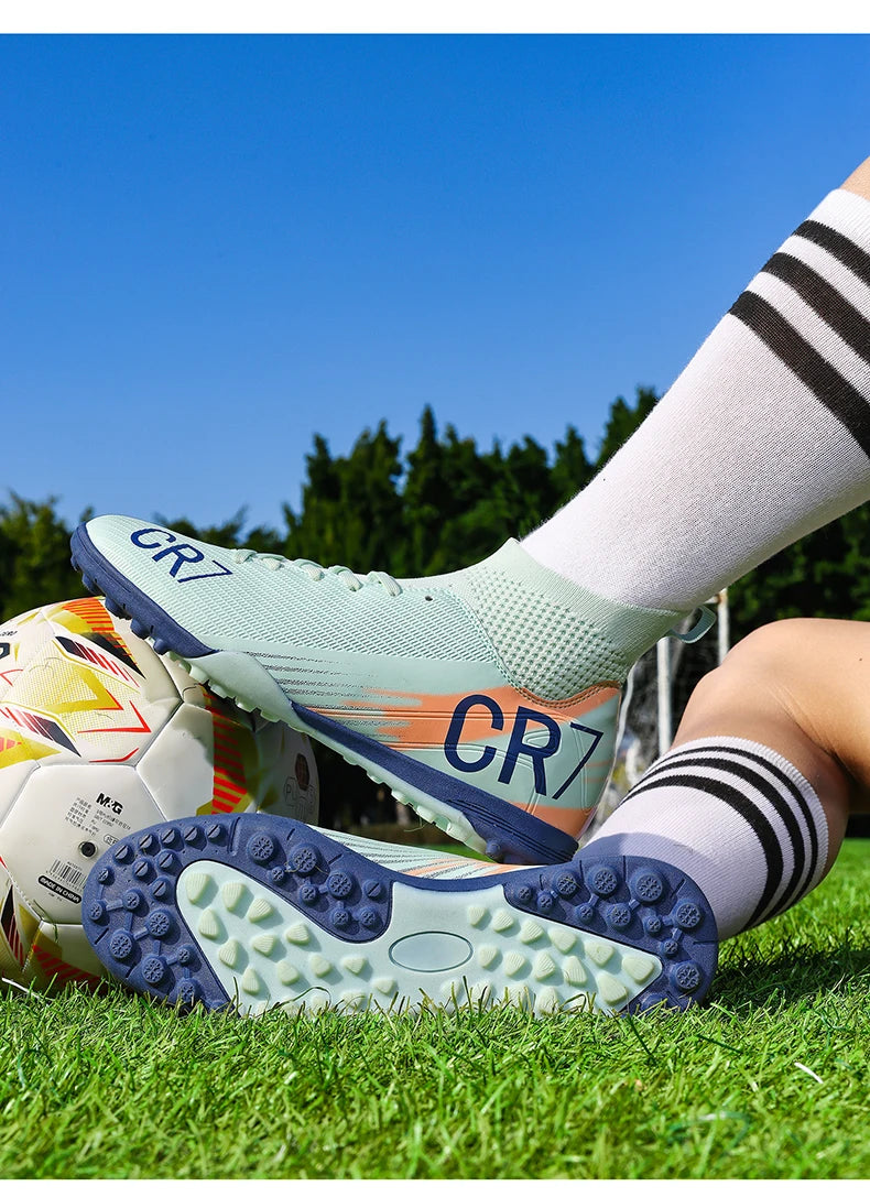 New Men Football Boots Hot Sale Professional Futsal High-quality Soccer Shoes Cleats Women Unisex Ultralight TF/FG Sneakers