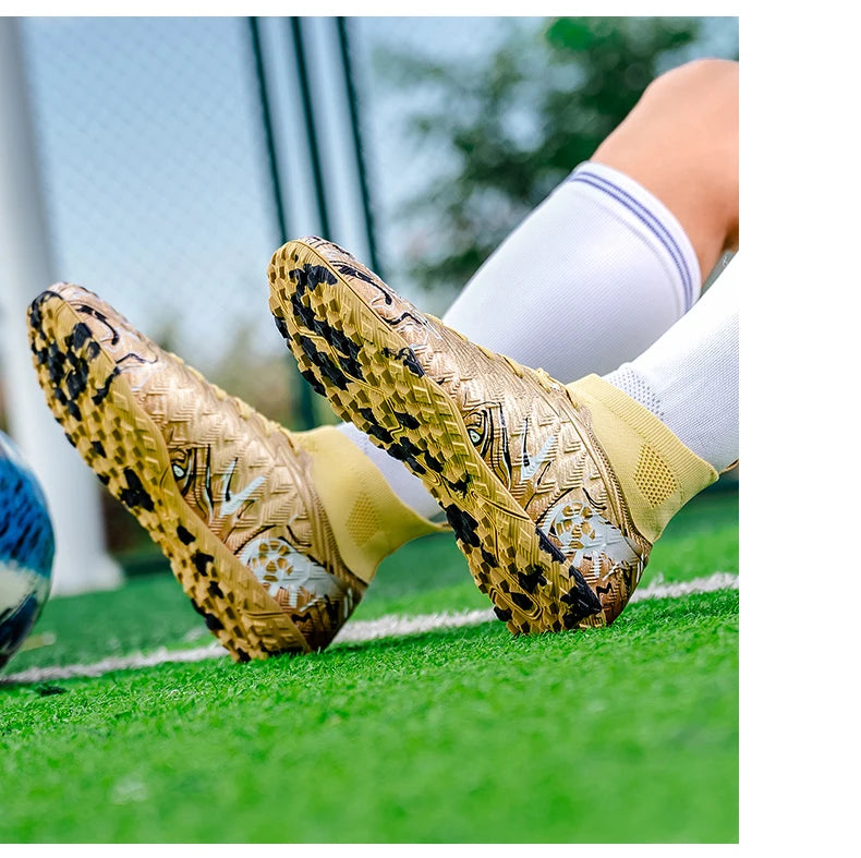 Men Professional Football Shoes Society Cleats Soccer Shoes Original Indoor Football Field Boots Grass Training TF/FG Sneaker
