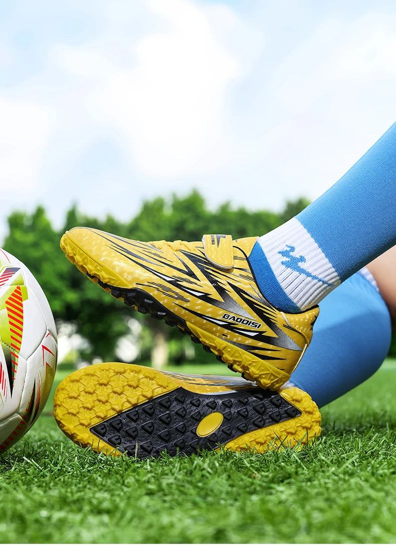 Nouvelles chaussures de Football enfants antidérapant société crampons chaussures de Football enfants salle terrain de Football bottes rapide professionnel Sneaker28-39