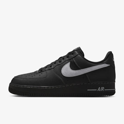 Nike Authentic AIR FORCE 1 07 LV8 Sneakers casual da uomo HQ2037-006