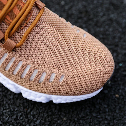 Summer Men's Sneakers Lightweight Breathable Mesh Outdoor Casual Shoes Fashionable Tennis Training Shoes Men's Shoes Free Shipping