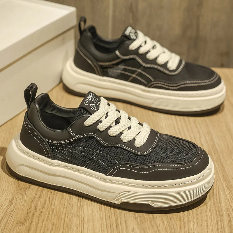 Sneakers da uomo ultraleggere in mesh traspirante 2025, scarpe casual alla moda con suola spessa, comode, con lacci, per la camminata quotidiana