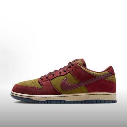 Nike Dunk SB  Trendy and minimalist, these everyday casual sneakers offer comfort and durability. HF5441-100