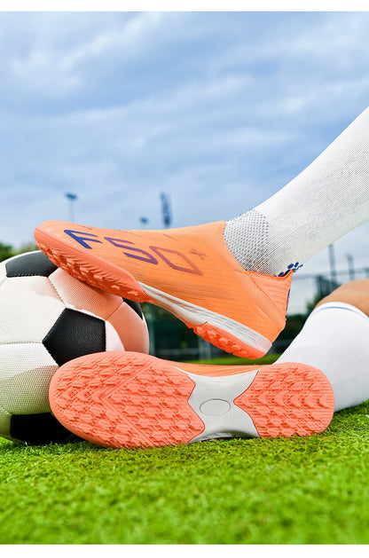 Nouvelles chaussures de football pour hommes, antidérapantes, pour futsal en salle, crampons pour terrain gazonné, baskets de haute qualité, modèle haut de gamme, très vendues, pour l'extérieur