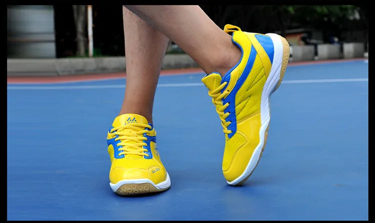 New Badminton Shoes Professional Competition Men and women Unisex Sports Shoes Tennis Shoes Light Weight Table Tennis Sneakers
