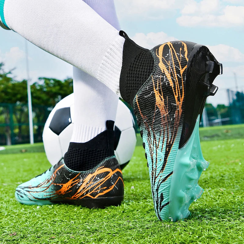 Nouvelles chaussures de football pour hommes, très vendues, chaussures de football à tige haute, crampons de futsal pour terrain en herbe, baskets d'intérieur de haute qualité, antidérapantes pour l'extérieur.