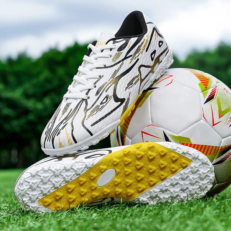 Nouveaux hommes chaussures de Football Sport formation bottes de Football doux ultraléger respirant professionnel baskets unisexe herbe crampons Match