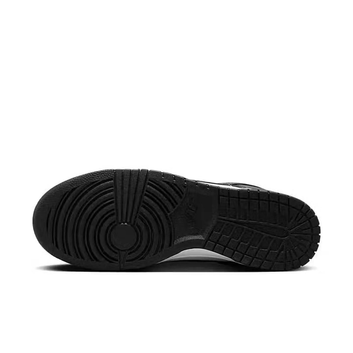Nike Dunk SB  Trendy and minimalist, these everyday casual sneakers offer comfort and durability. HF5441-100