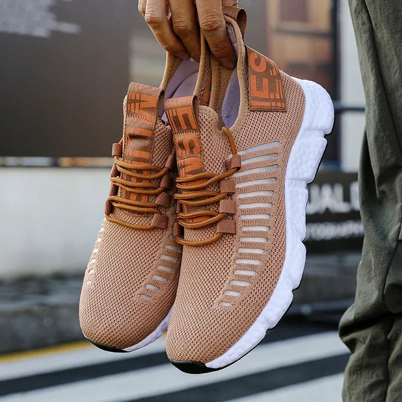 Summer Men's Sneakers Lightweight Breathable Mesh Outdoor Casual Shoes Fashionable Tennis Training Shoes Men's Shoes Free Shipping