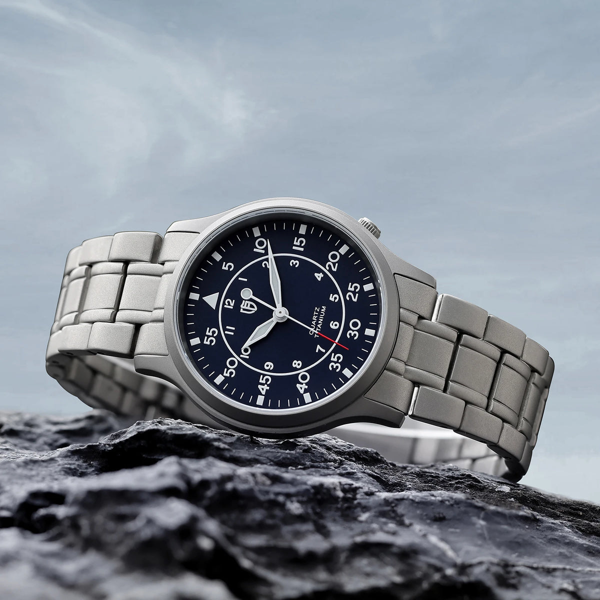 BERNY Titanium herenhorloge met kwartsmechanisme, AR-coating, saffierglas, modieus polshorloge, lichtgevend, VH31, ultradun polshorloge, waterdicht tot 5 ATM