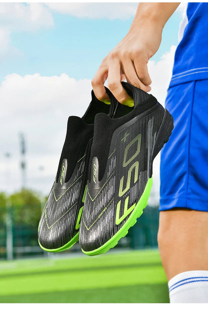 Nouvelles chaussures de football pour hommes, antidérapantes, pour futsal en salle, crampons pour terrain gazonné, baskets de haute qualité, modèle haut de gamme, très vendues, pour l'extérieur