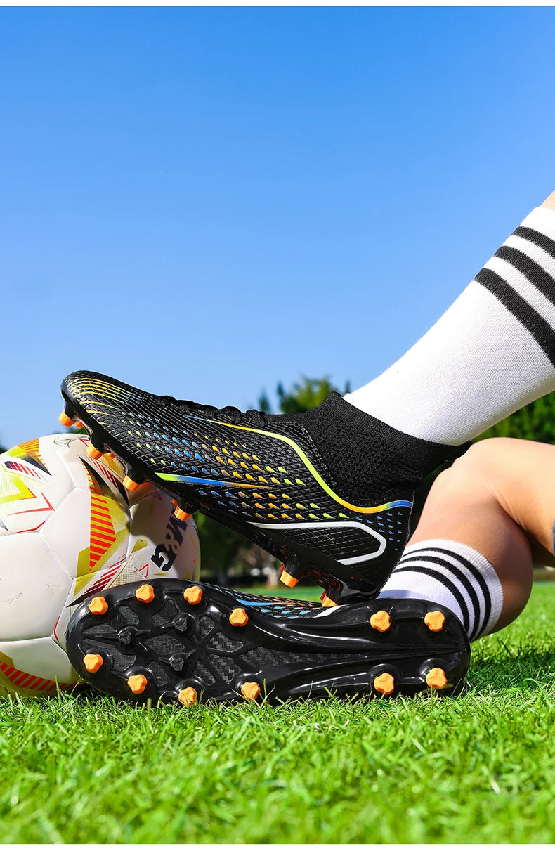 New Men Soccer Shoes Hot Sale High-quality Football Boots Women Unisex Futsal Cleats Ultralight Professional TF/FG Sneakers