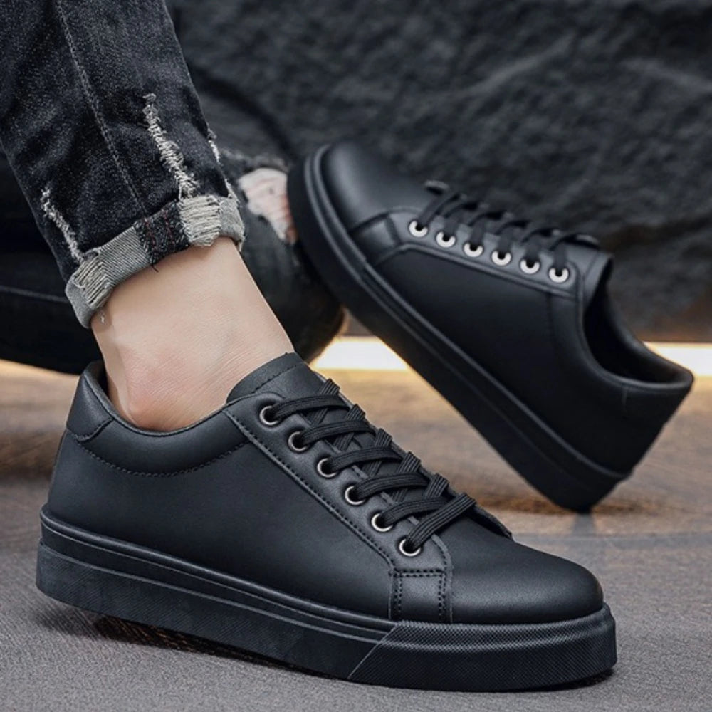 New Hot Selling Fashionable Men's Board Shoes Trendy White Shoes Student Sports  Leisure Shoes Versatile Men's Shoes