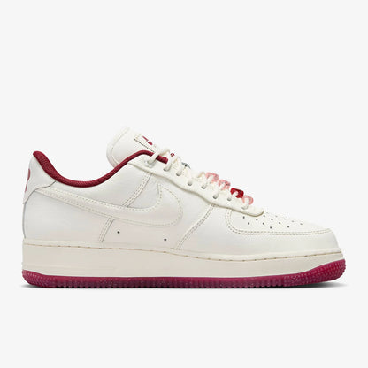 Baskets de sport résistantes Nike Air Force 1 pour femme à semelle surélevée FZ5068-161