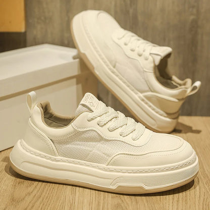 Sneakers da uomo ultraleggere in mesh traspirante 2025, scarpe casual alla moda con suola spessa, comode, con lacci, per la camminata quotidiana