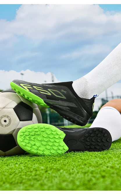 Nouvelles chaussures de football pour hommes, chaussures de futsal d'intérieur antidérapantes, crampons de match de haute qualité, chaussures de football, baskets, chaussures montantes pour terrain gazonné et extérieur