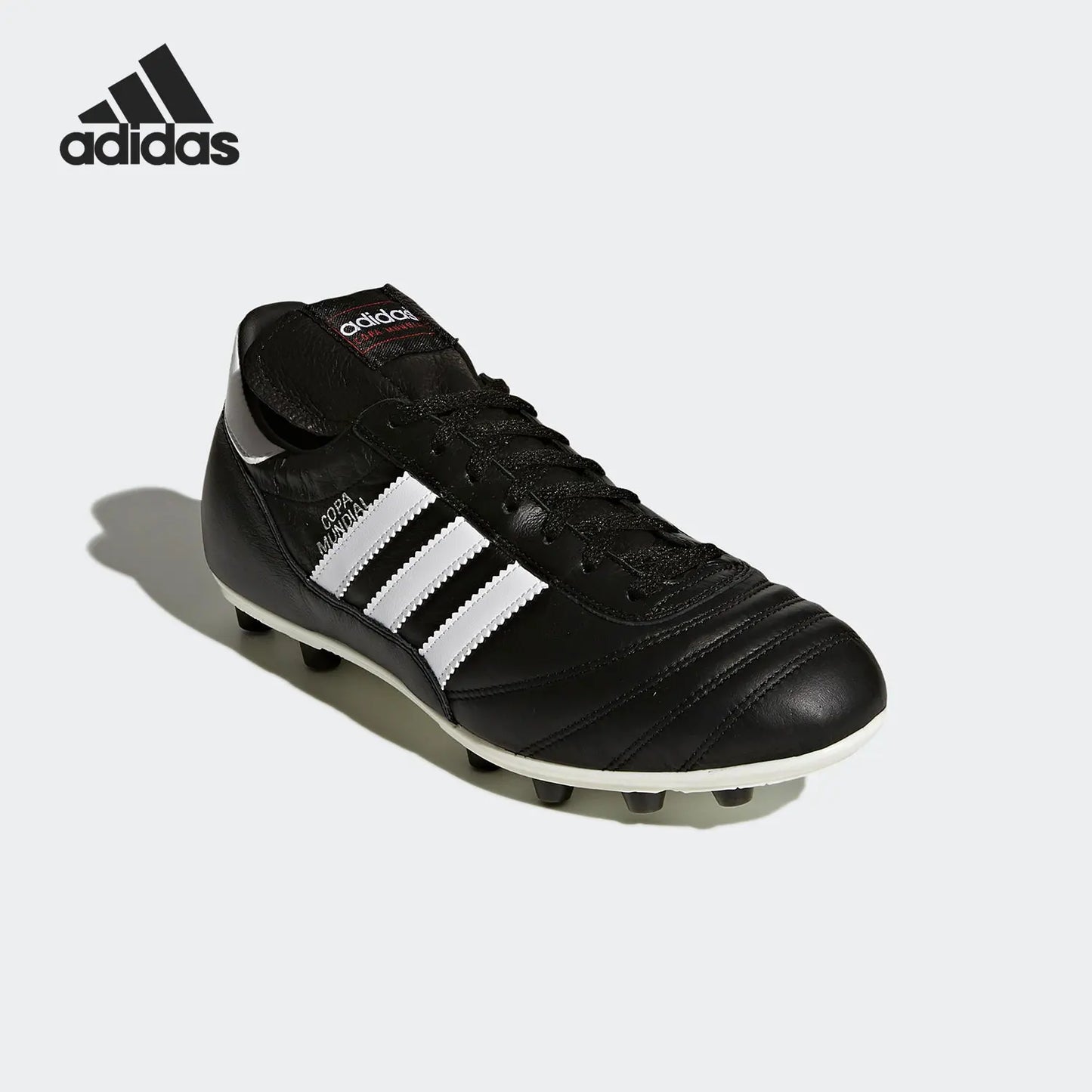 Sapatilhas de futebol Adidas Authentic New Season para homem, de cano baixo, com atacadores 015110