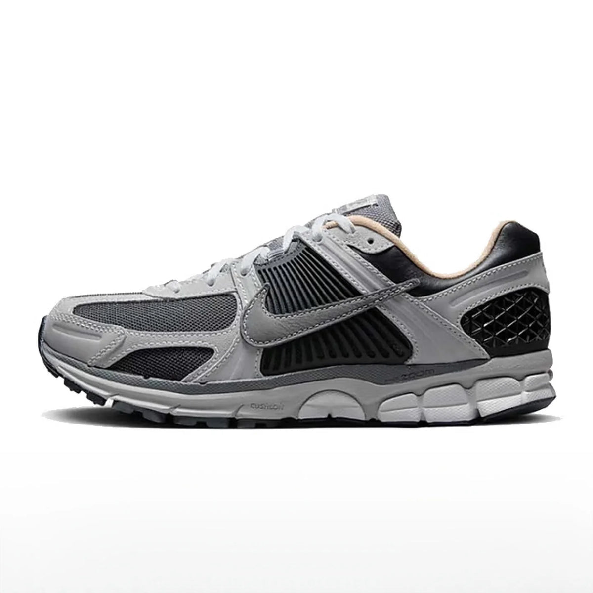 Nike Zoom Vomero 5 Comfort Classic: scarpe da corsa unisex basse, traspiranti, con supporto, casual, da allenamento, urbane e per gli spostamenti quotidiani HJ7247-099
