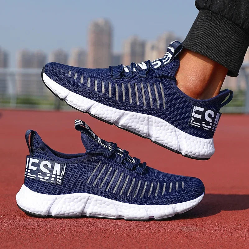 Summer Men's Sneakers Lightweight Breathable Mesh Outdoor Casual Shoes Fashionable Tennis Training Shoes Men's Shoes Free Shipping