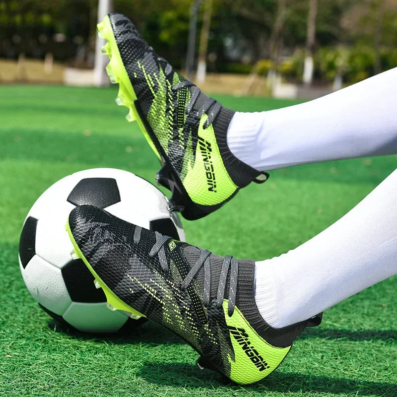 New Men Football Boots Professional Soccer Shoes Cleats Futsal Women Unisex Ultralight Hot Sale High-quality TF/FG Sneakers