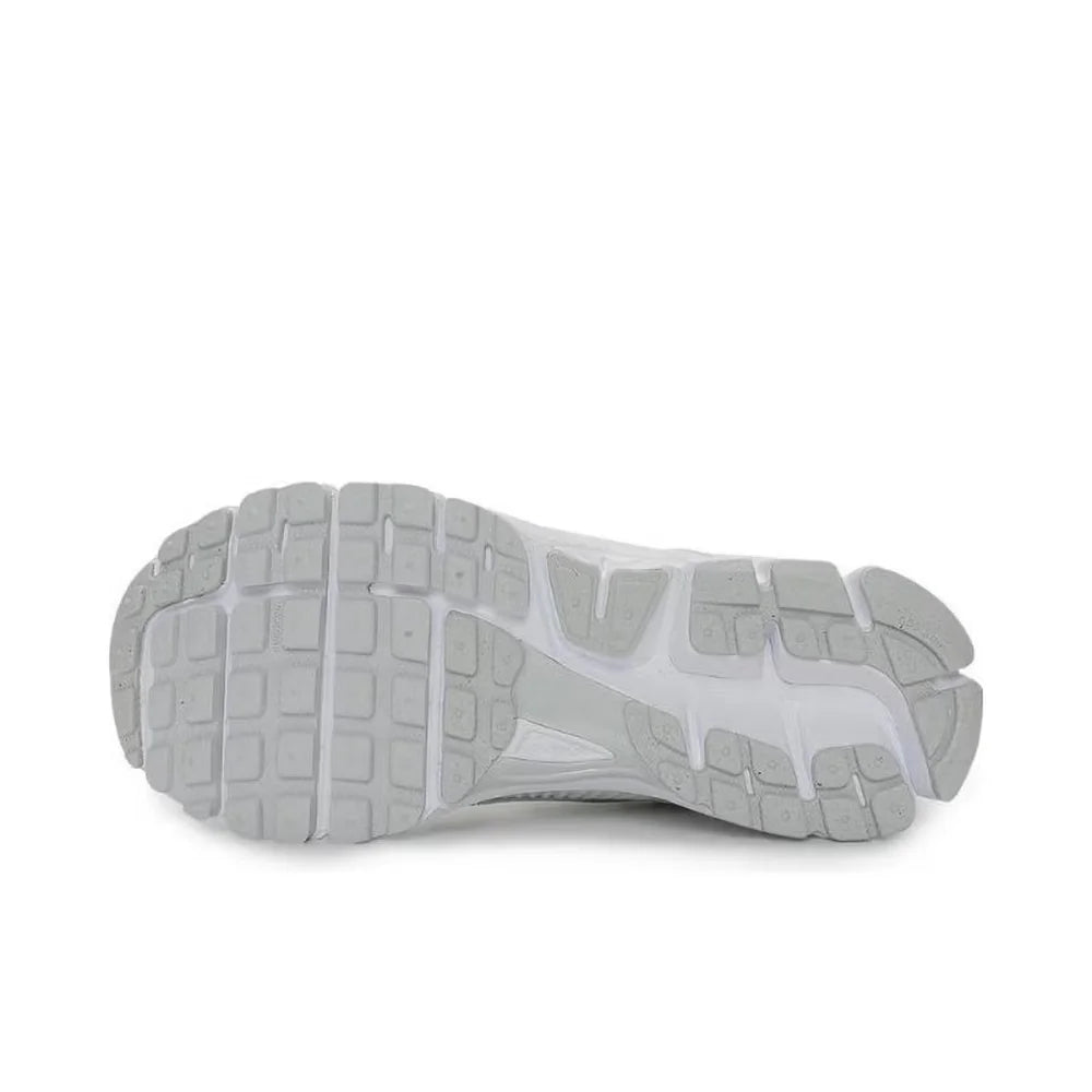 Nike W Nike Zoom Vomero 5: scarpe da corsa casual classiche, antiscivolo e con ammortizzazione resistente, eleganti e versatili HF7723-100