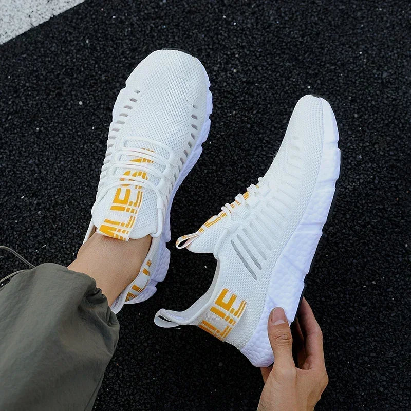 Summer Men's Sneakers Lightweight Breathable Mesh Outdoor Casual Shoes Fashionable Tennis Training Shoes Men's Shoes Free Shipping