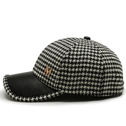 Fashions Check Baseball Cap for Women Winter Keep Warm Windproof Street Wild Trend Cap