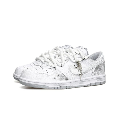 Персонализирани маратонки Nike Dunk Low „Wao“ – специална версия в подаръчна торбичка, High Street, деконструирани, ръчно рисувани, с ориенталски градиент, за мъже