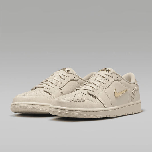 Nike Authentic Air Jordan 1 MM Low Small Gold Hook ženski športni copati FN5032-200