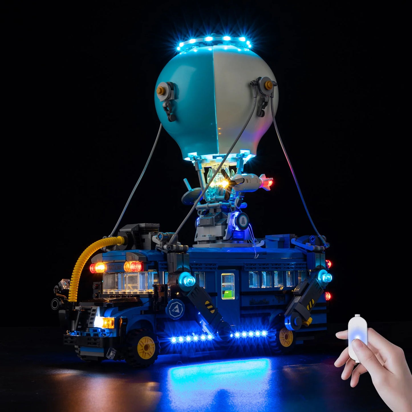 Zestaw oświetlenia LED No Model kompatybilny z klockami konstrukcyjnymi LEGO Fortnite Battle Bus 77073