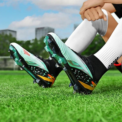 Nouvelles chaussures de football pour hommes, antidérapantes, pour futsal, à haute cheville, pour intérieur et extérieur, chaussures de sport de haute qualité, bottes de football ultralégères antidérapantes