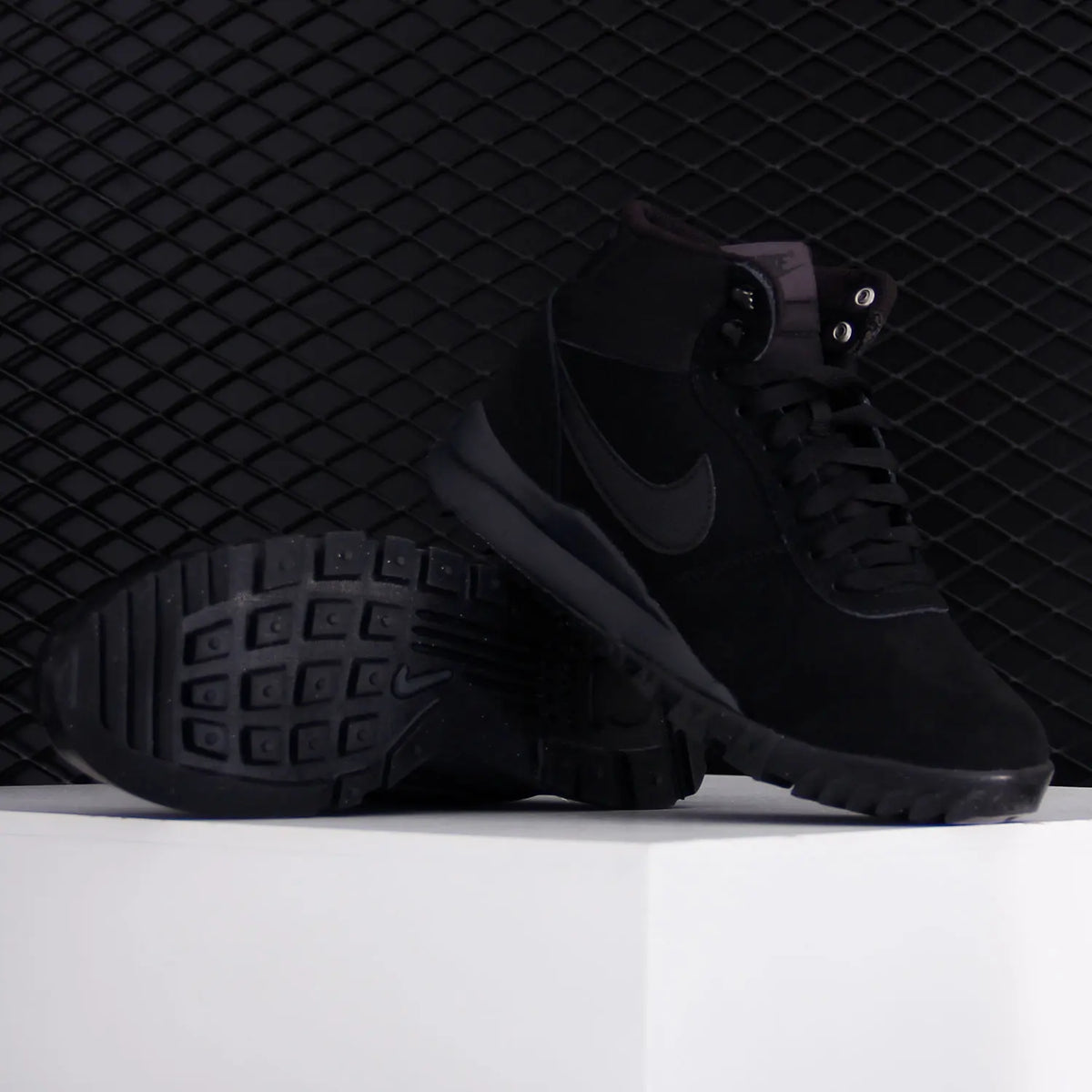 Nike genuine New Hoodland Suede Outdoor Abrasion-Resistant Shoes 654888-090